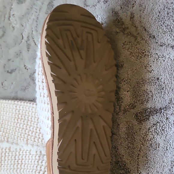 UGG Tan Knit Winter Boots with Suede Trim - Picture 8 of 14